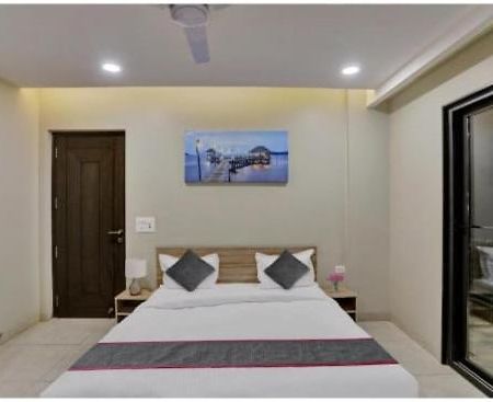 Vibe Hotel Noida Eksteriør billede