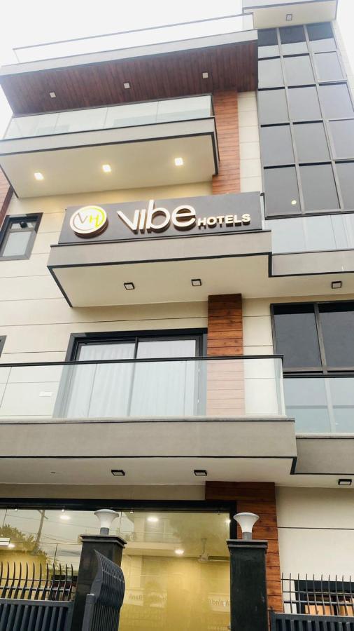 Vibe Hotel Noida Eksteriør billede